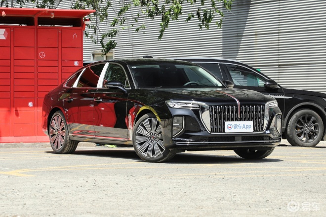 2025款红旗H9上市 限时一口价23.58万元起