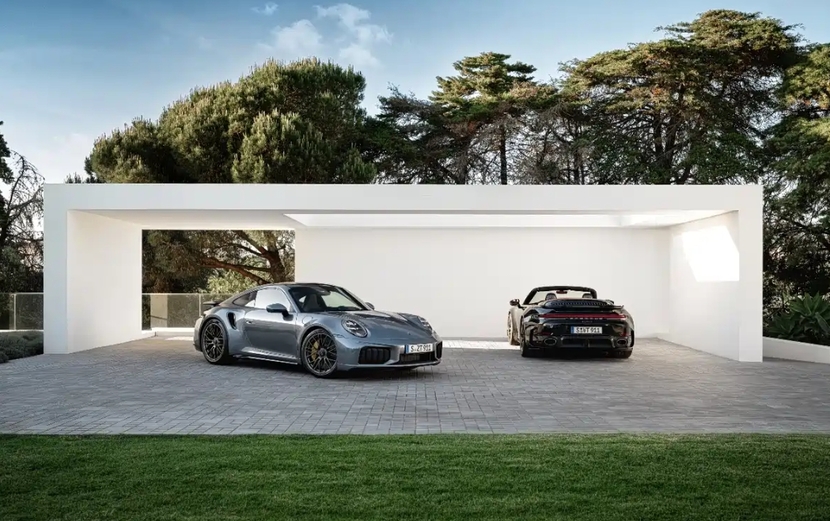 保时捷911 Turbo S上市，混动系统加持，2.5秒破百