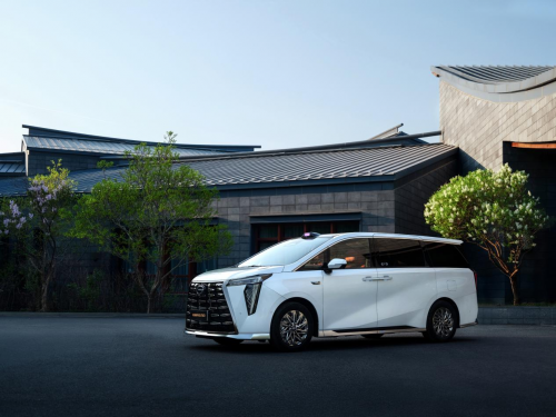 为什么说当代父母的幸福感，藏在这辆车的第二排？