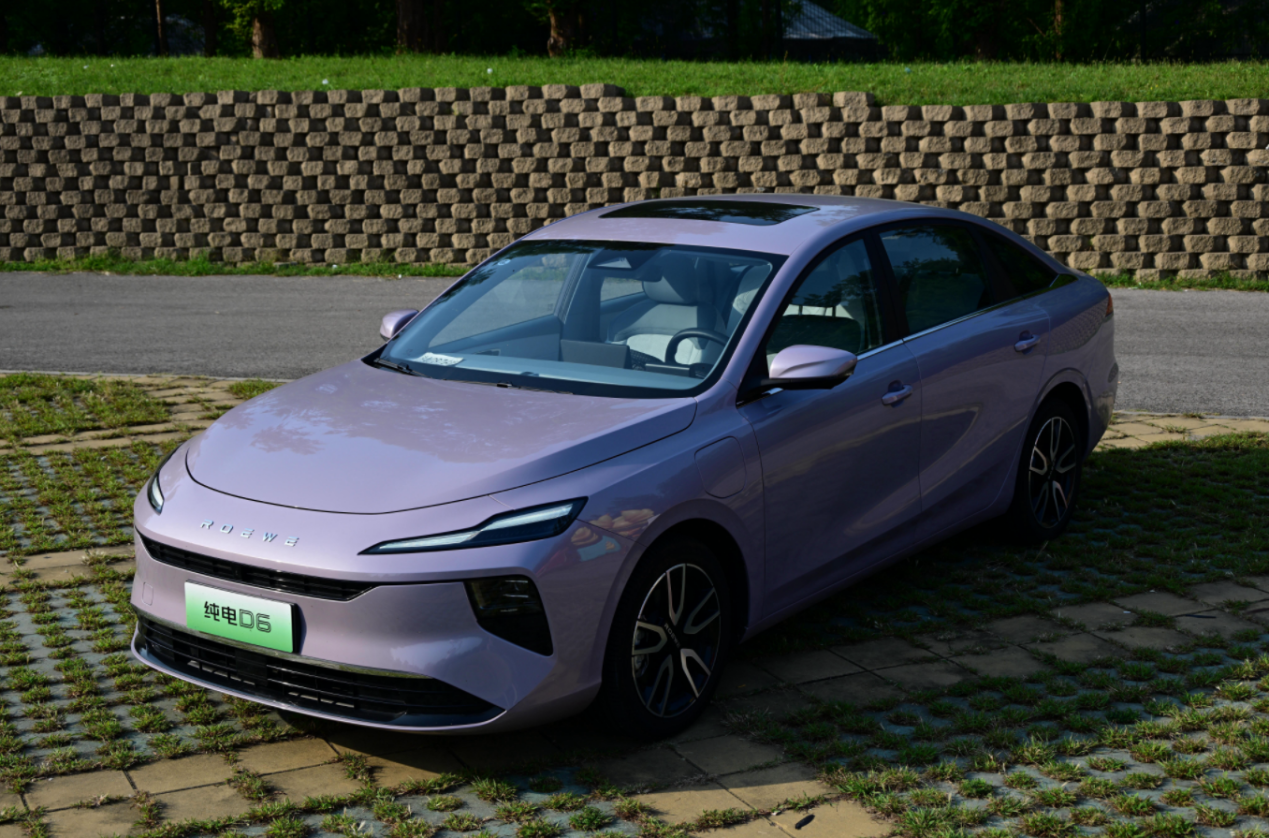 荣威纯电D6对比零跑B01:谁才是十万级纯电真续航之王