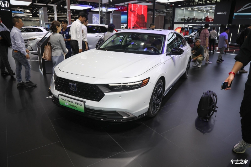 雅阁新能源 全部在售 2025款 2023款成都雅阁新能源最高让利5.00万元 仅17.58万可入手