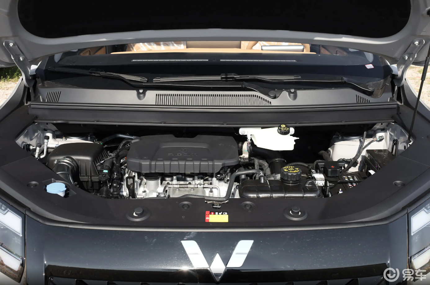 2910mm轴距侧滑门,五菱星光730预售7.68万起