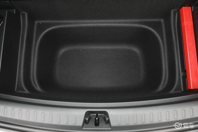 蔚来乐道L60碰上Model Y、理想i6,如何选?