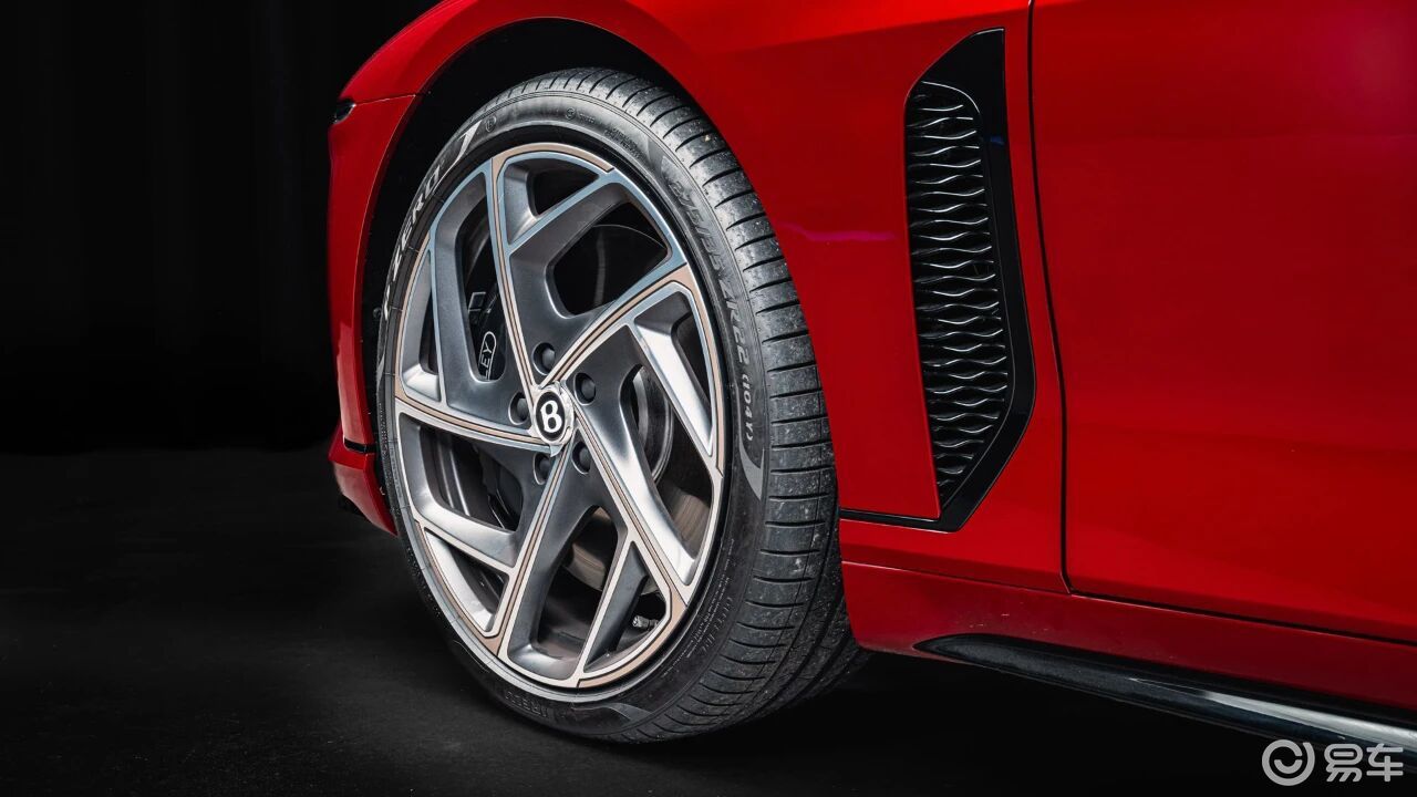 12人的顶级梦境?2021款宾利Bacalar赔惨了!