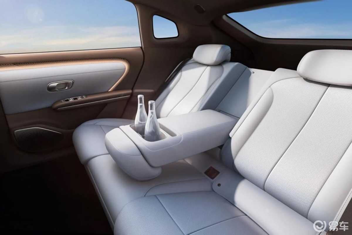 长安启源A06 VS日产N7,新能源时代选合资还是国产?