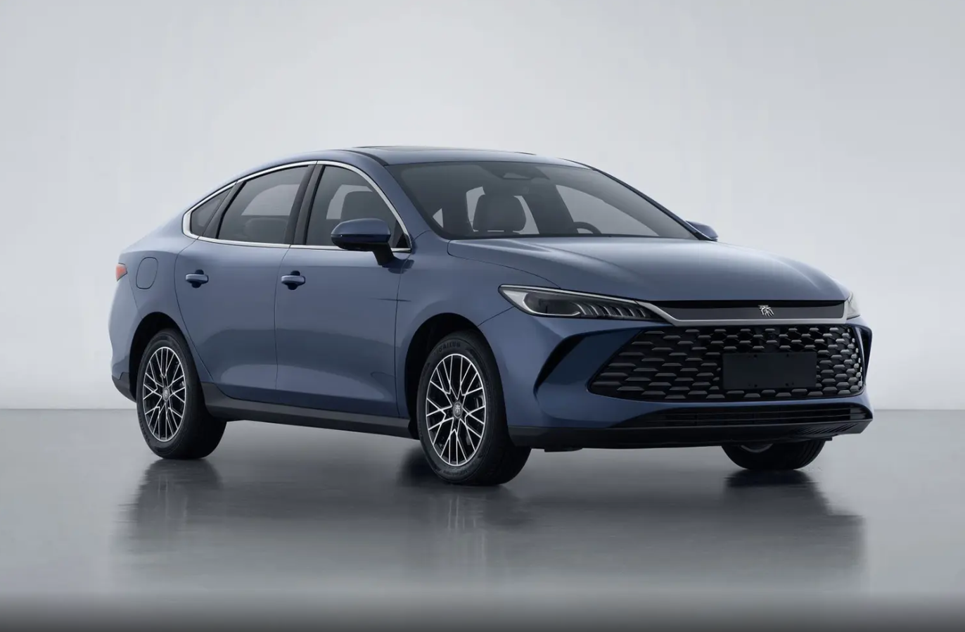 十万出头的家用车怎么选？看过秦PLUS，银河星耀6也不差