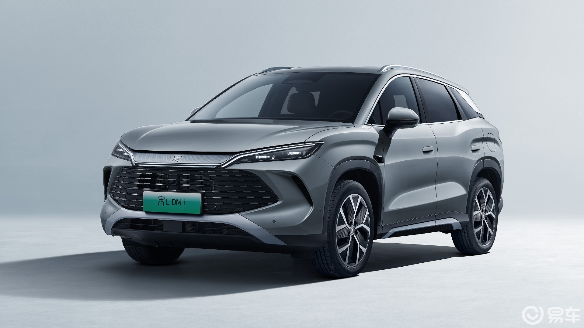 26款比亚迪大小宋上市,限时9.98万/13.98万起