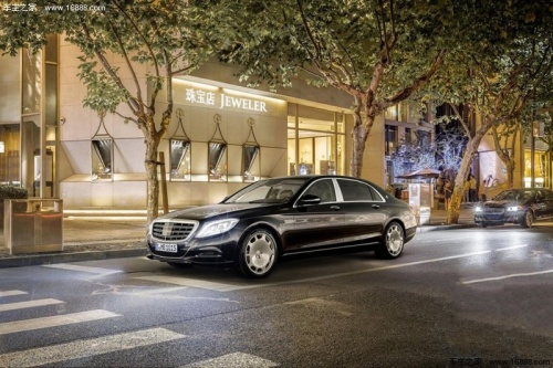 迈巴赫S级墨版 全部在售 2019款 2018款奔驰迈巴赫S级墨版最高优惠6万