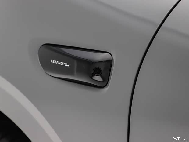 限时售9.28万起 零跑Lafa5正式上市 中国版“电动高尔夫”来了!