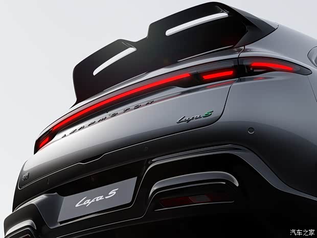 限时售9.28万起 零跑Lafa5正式上市 中国版“电动高尔夫”来了!