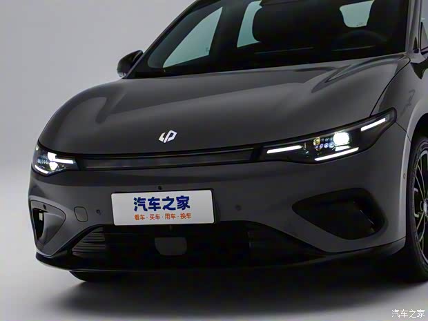 限时售9.28万起 零跑Lafa5正式上市 中国版“电动高尔夫”来了!